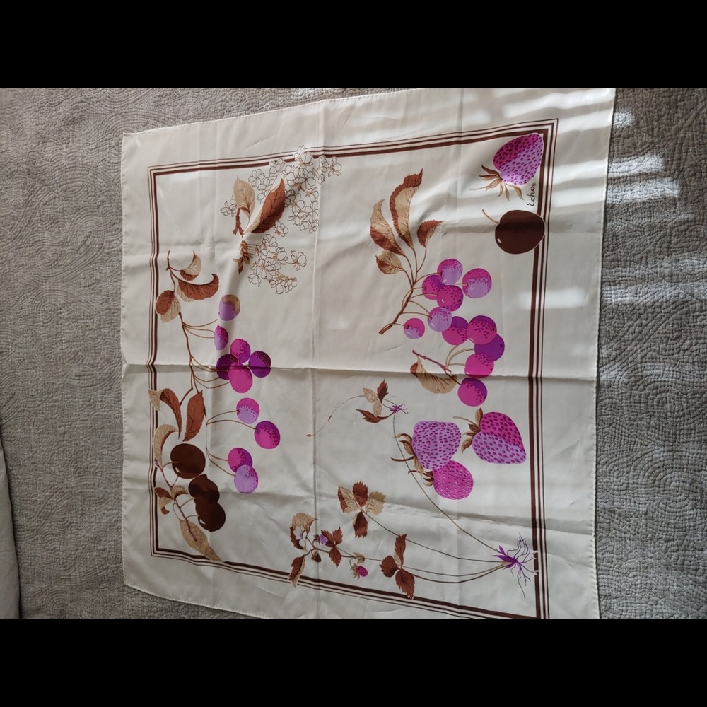 Echo vintage scarf
